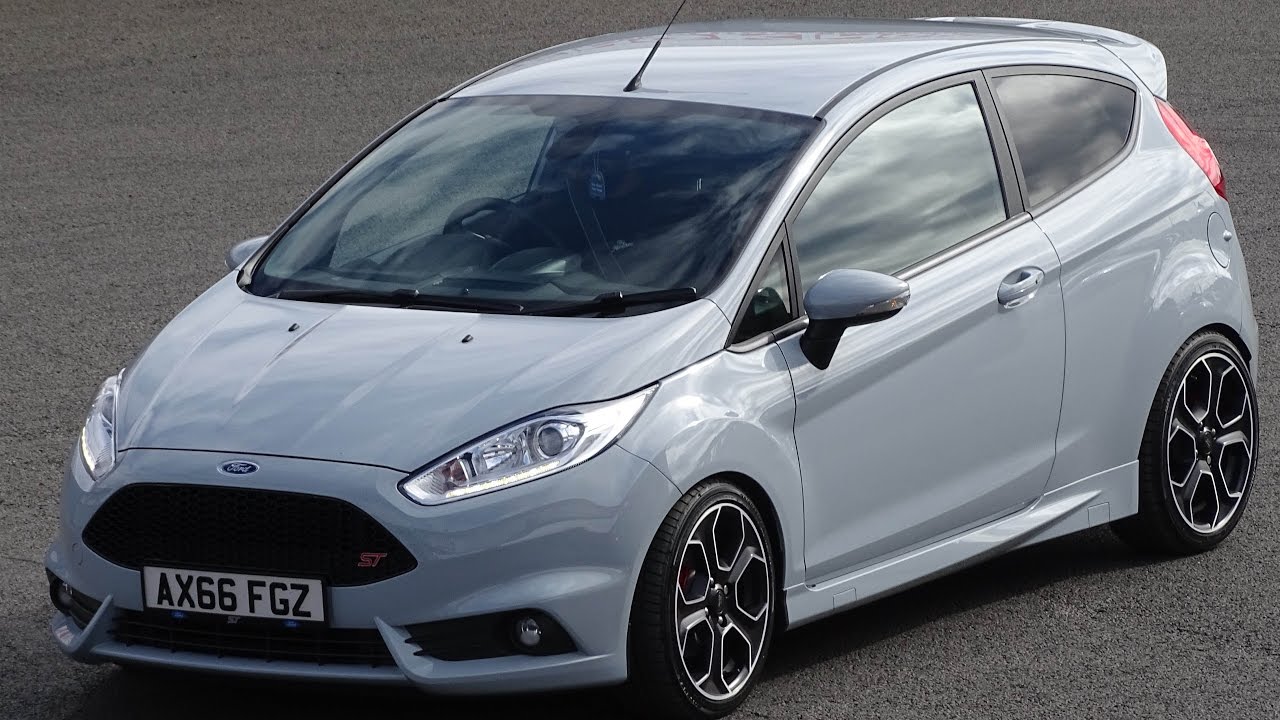 Fast Show 2017 - Fiesta ST180 & ST200 Compilation Video