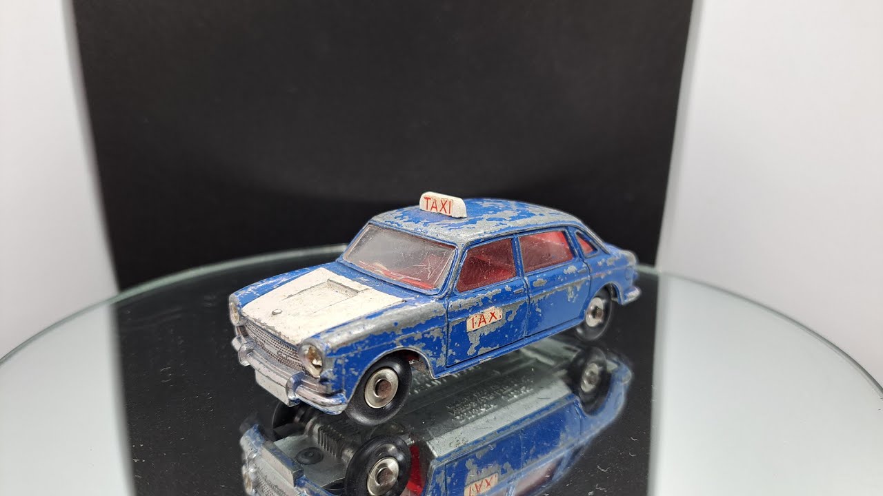 Литая реставрационная модель Dinky Toys Austin 1800 No/282. 1966/68