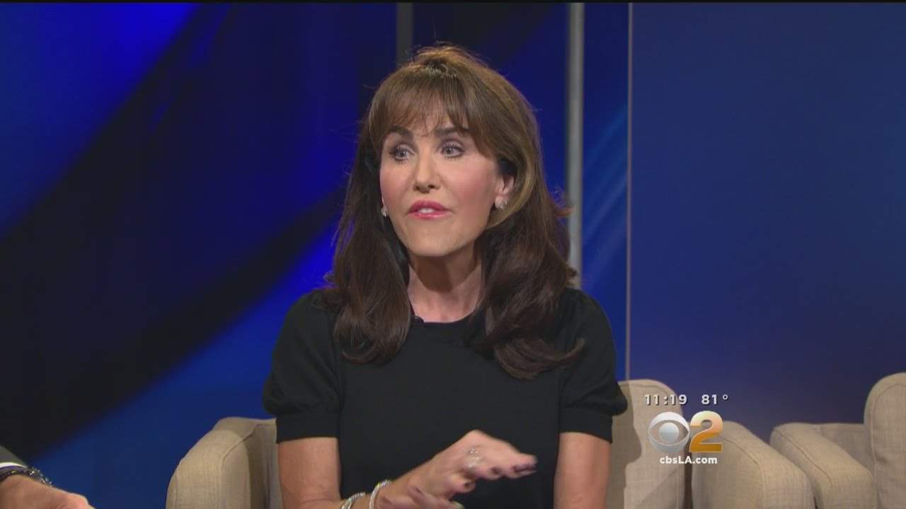Robin McGraw, Dr. Phil's Wife, Tells How You Can 'Walk A Day In Robin's Shoes'