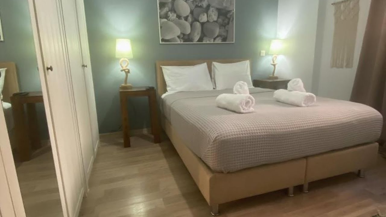 Marina Zeas Seaside Studio-MarinaQ | Athens, Greece | Hotel Review 🏨