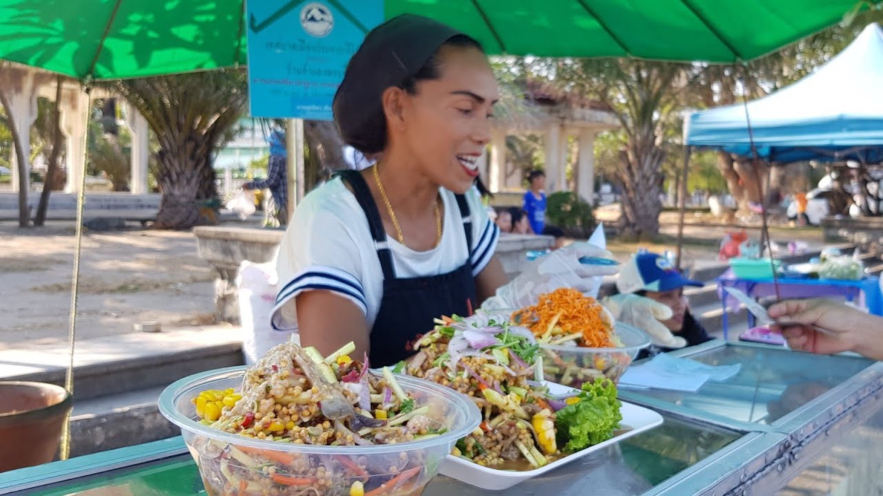 #ร้านส้มตำยำเจ้เล็ก ลูกค้า อยากส้มตำ ยำแซบ ขายดีมาก..หลังหยุดยาว3วัน..งานกาชาดประจวบ Som Tum Jealeak