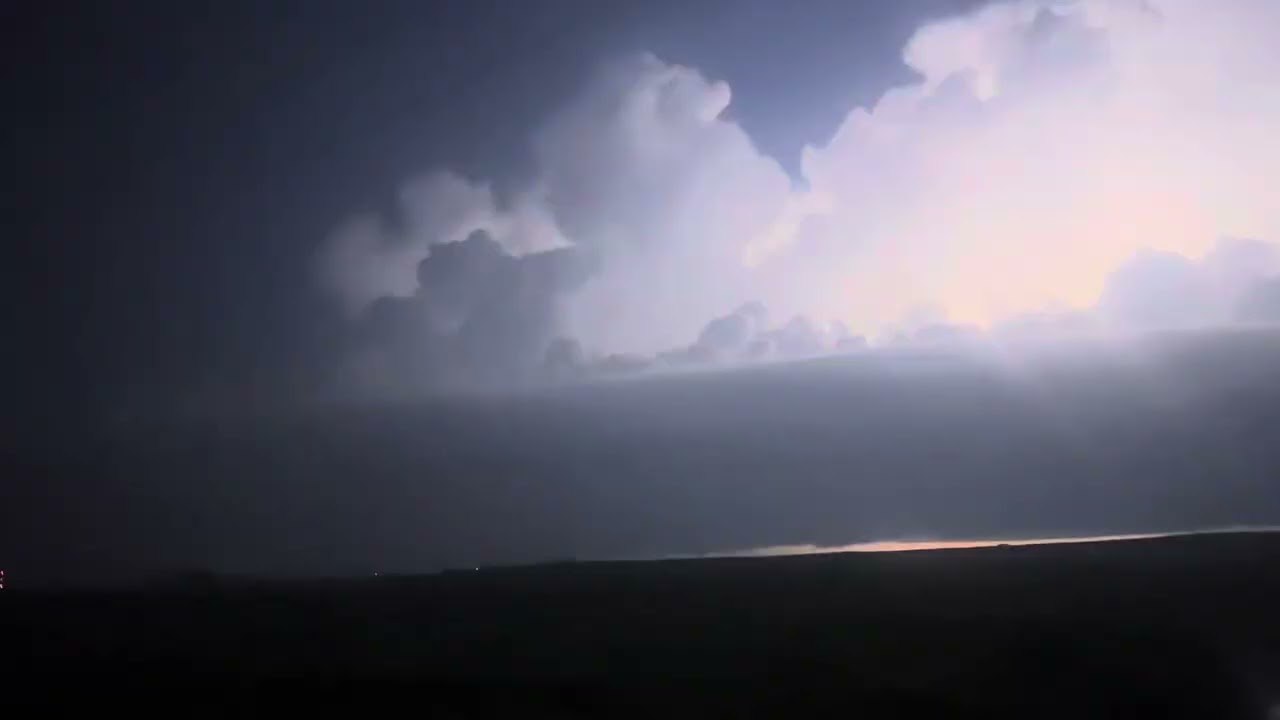Man i love some good ole lightning!!! 