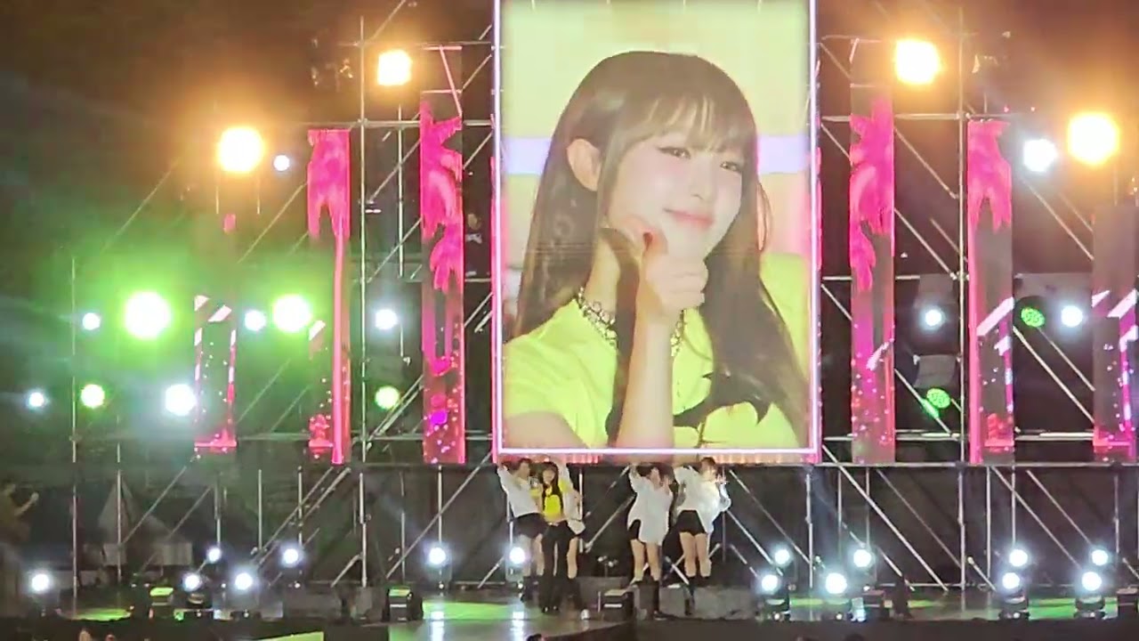 최예나 YENA 250922 구미대 축제 