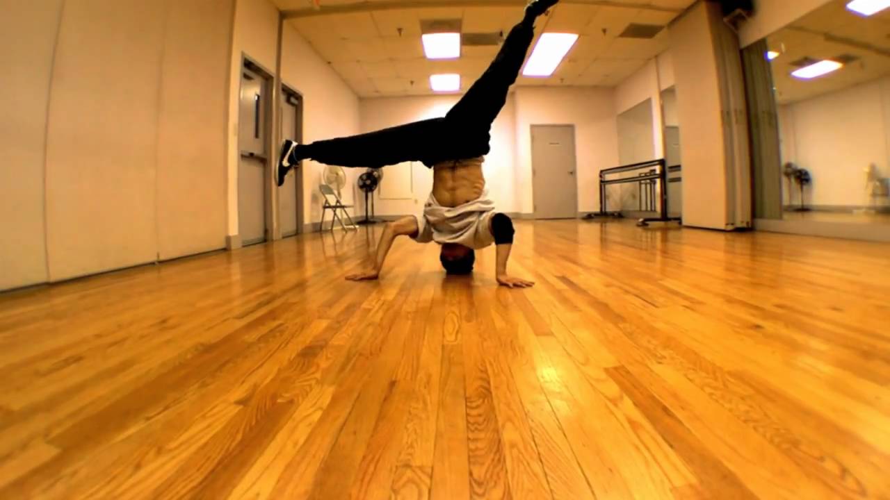Kollaboration DC music video
