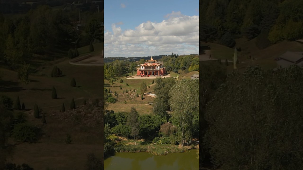 Le temple boudhiste Dhagpo Kundreul Ling en auvergne #boudha #templebouddhiste