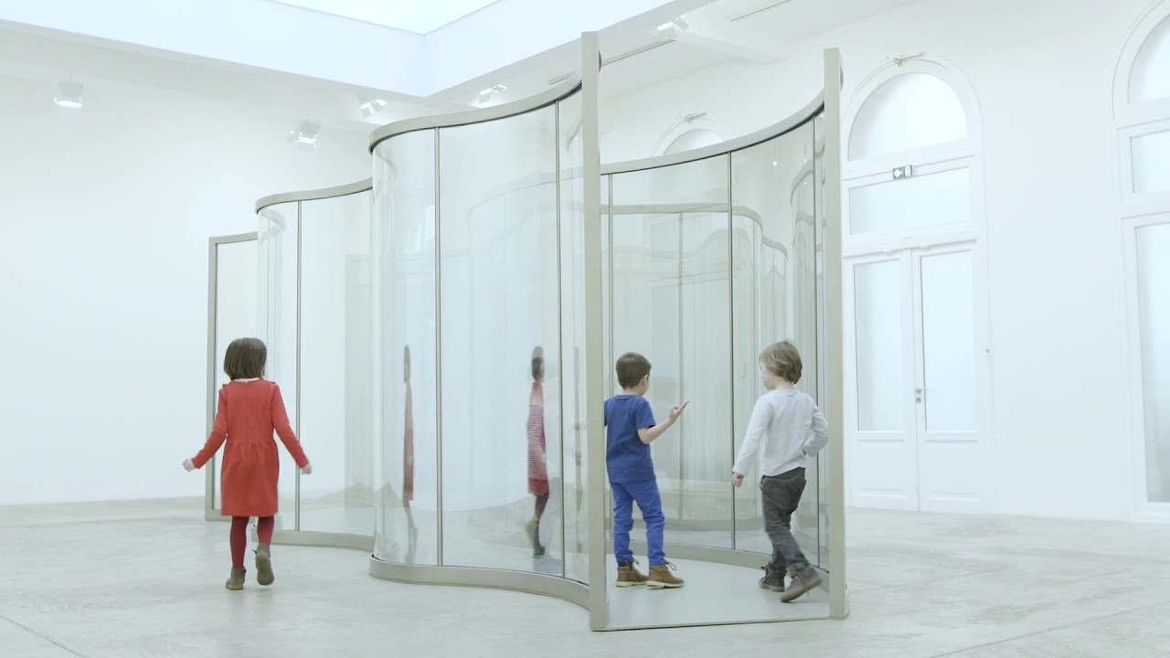 Dan Graham at Galerie Marian Goodman, Paris - Neo-Baroque Walkway, 2019