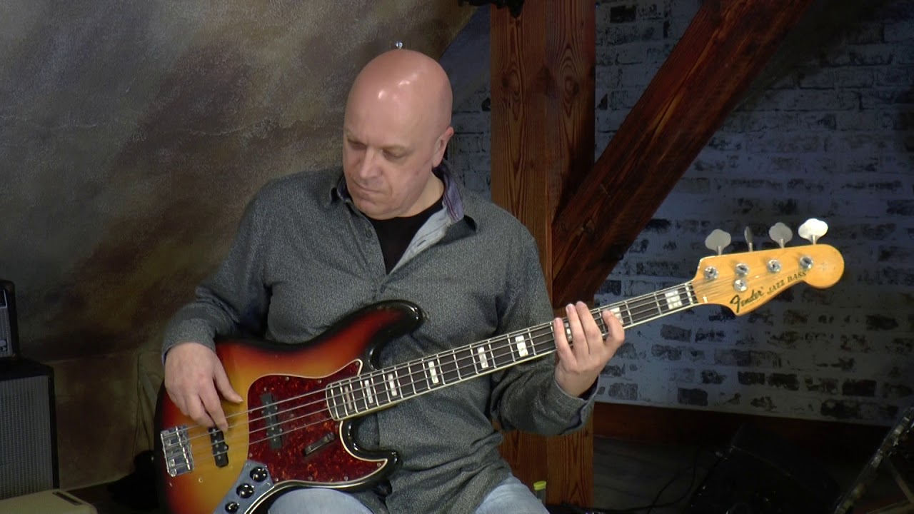 Fender Jazz Bass 1969 sunburst presented by Vintage-Guitar Oldenburg