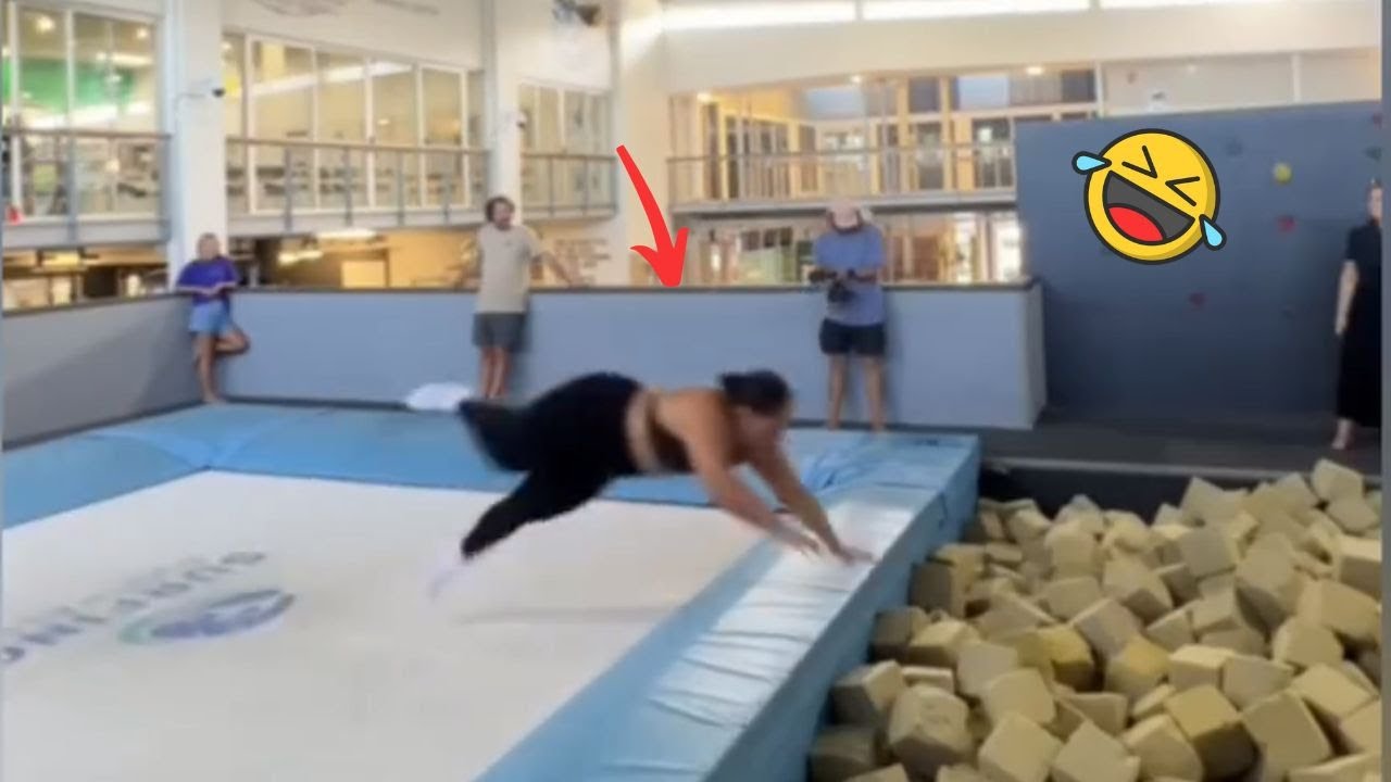 Подборка неудачных прыжков на батуте 2026 года