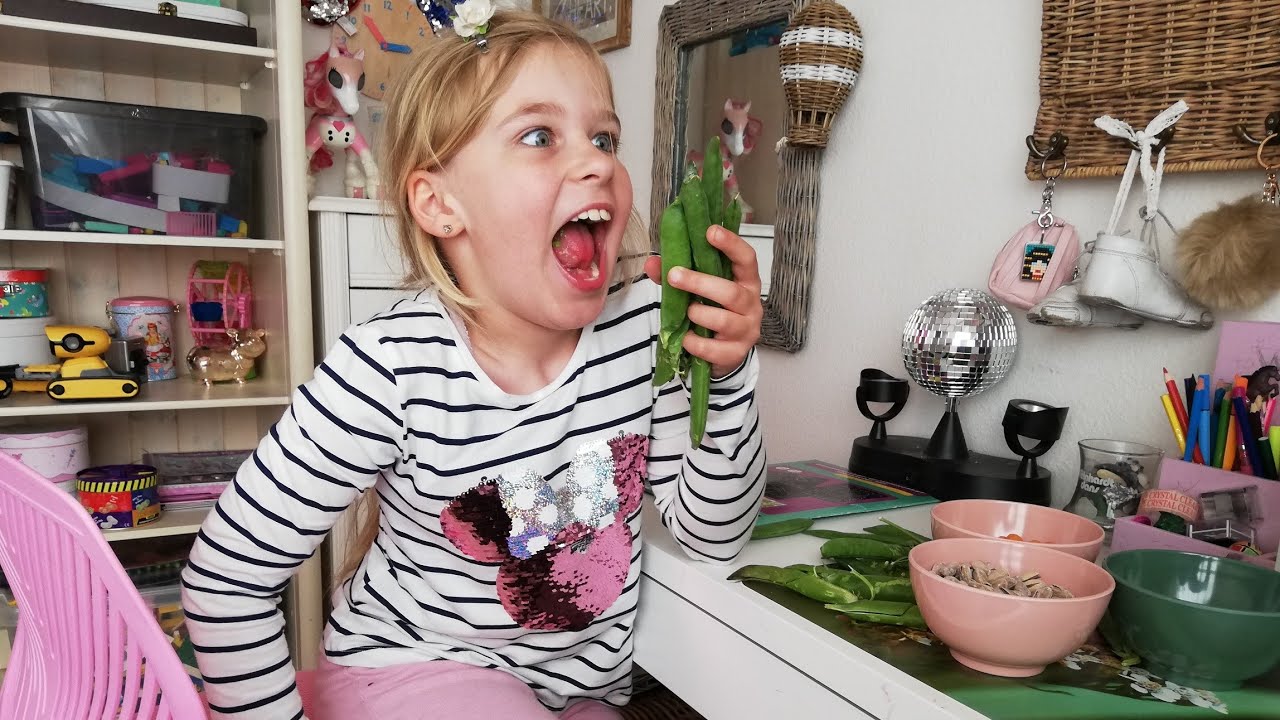 Malles reaktion på et nyt møbel & sunde snacks😆