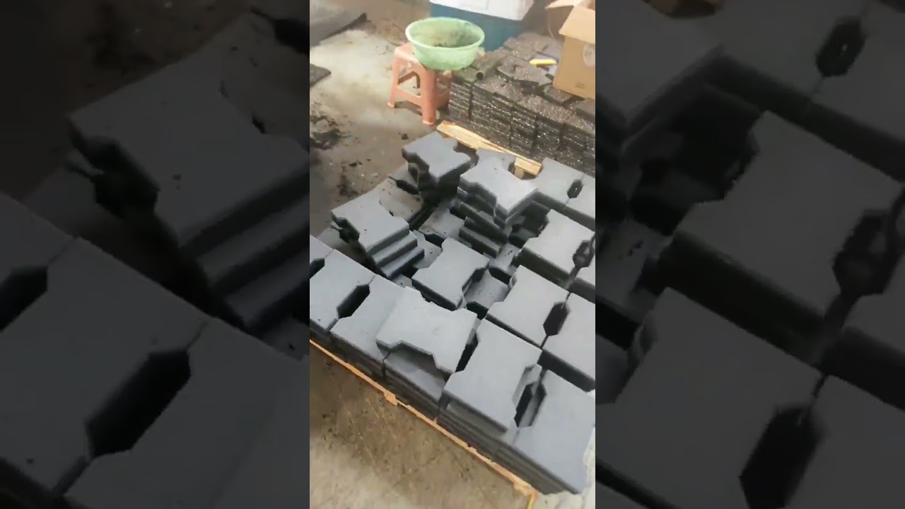 The production process of rubber floor tiles #machine #rubber #factory