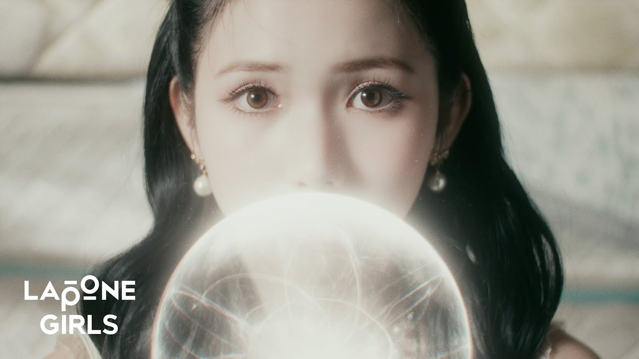 IS:SUE (イッシュ) 'Phase' Official MV