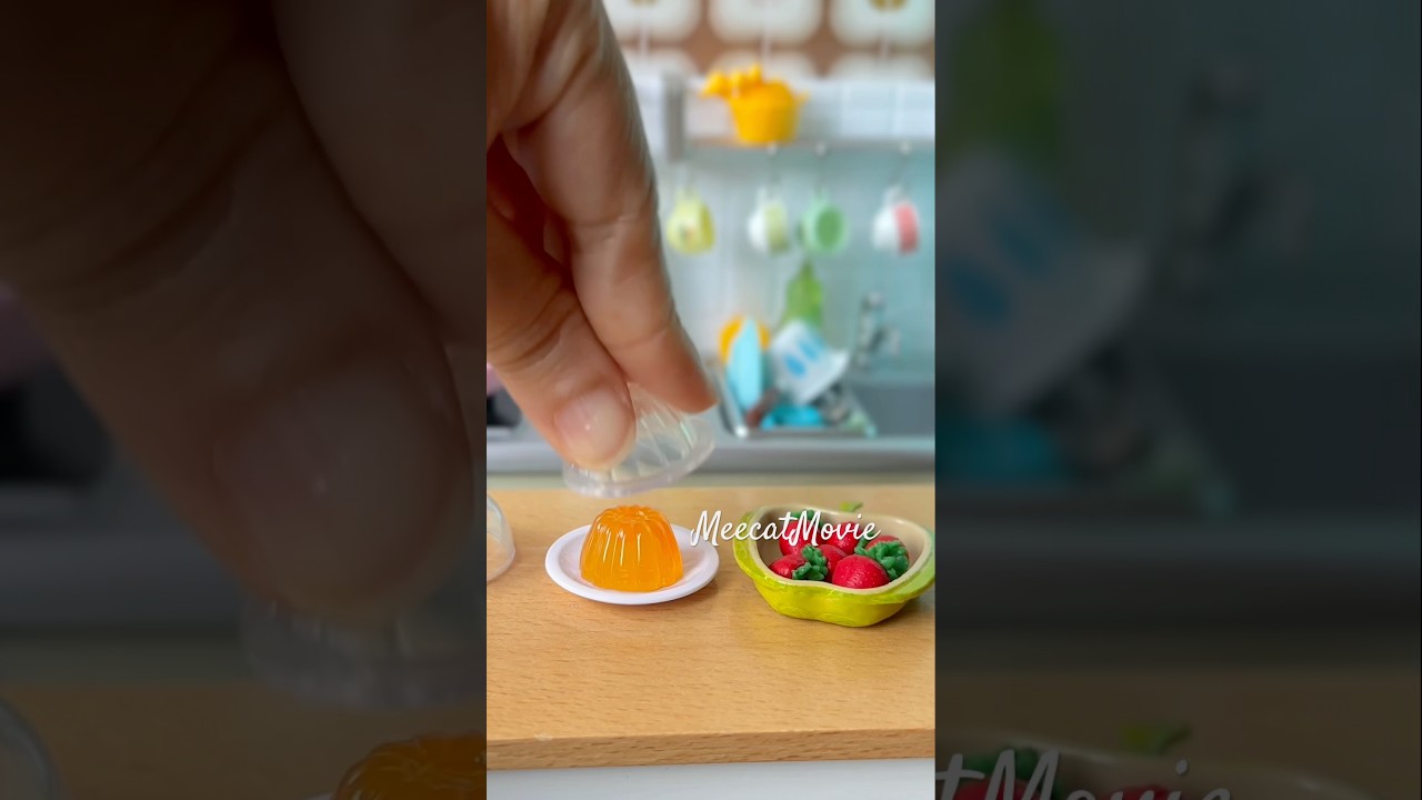 Miniature vlog just dropped - Cooking with @ZuruToys MiniBrands