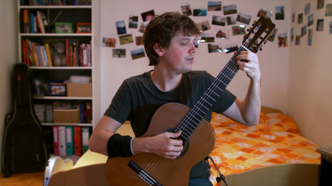 Fernando Sor: Study op. 35, n. 18 (Uros Baric, classical guitar)