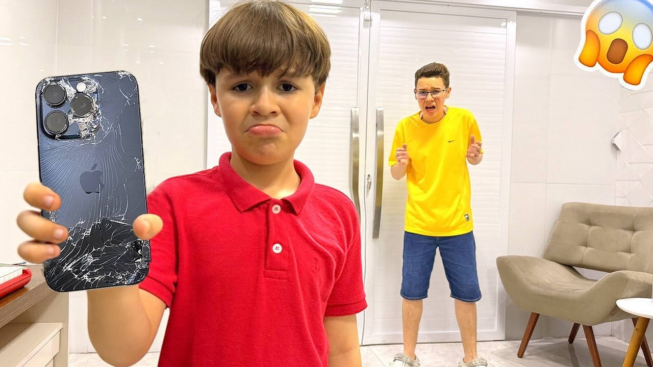 O GABRIEL quebrou o IPhone NOVO DO SEU IRMÃO!