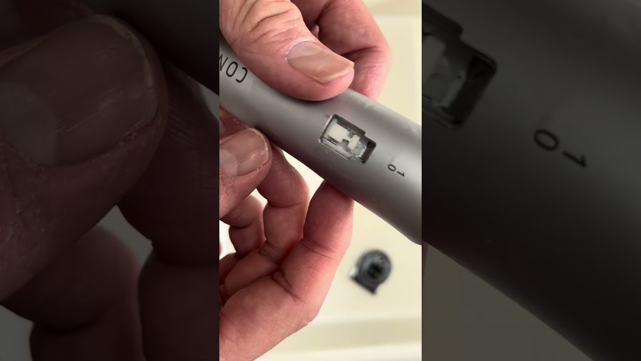 簡単に直せる　コントゥラ　ウェラ　WELLA トリマー　バリカン　修理　超簡単　簡単に直せるかも　分解　分解方法