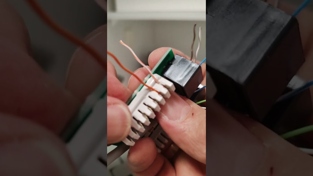 Как расшить витую пару в накладной сетевой розетке Rj-45
