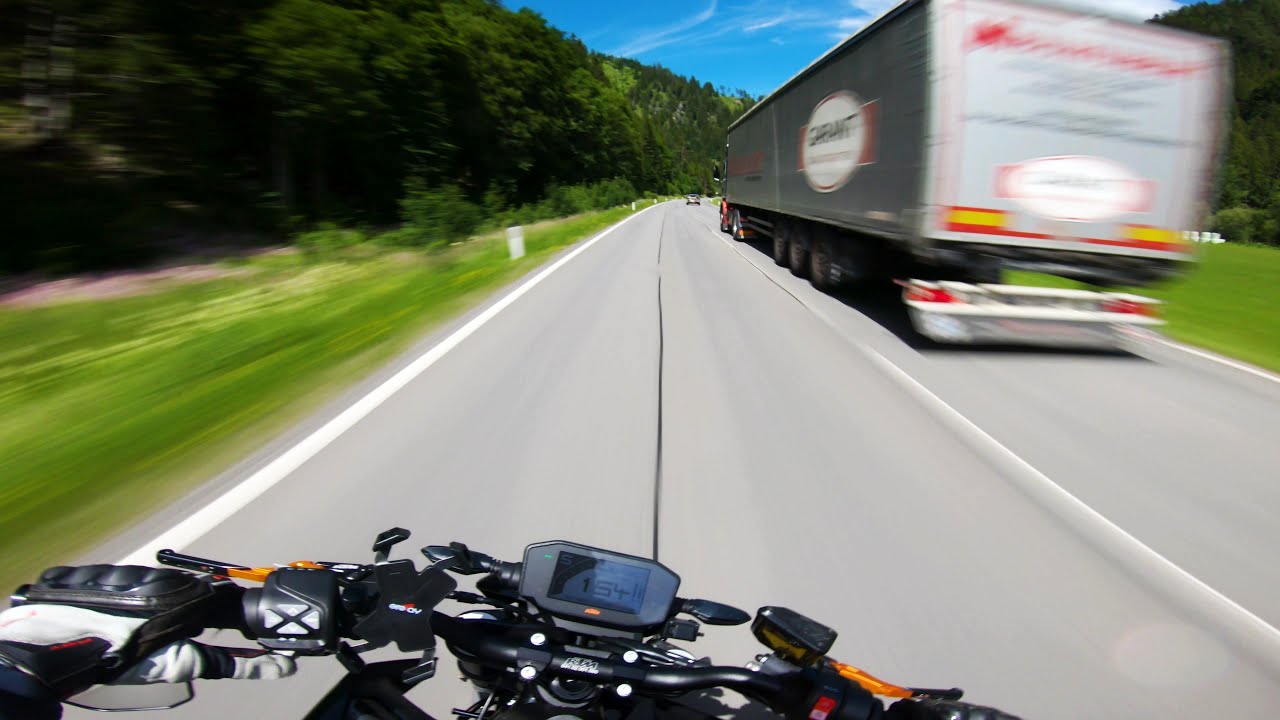 KTM DUKE 790 LEO VINCE RAW SOUND IN AUSTRIA | 4K