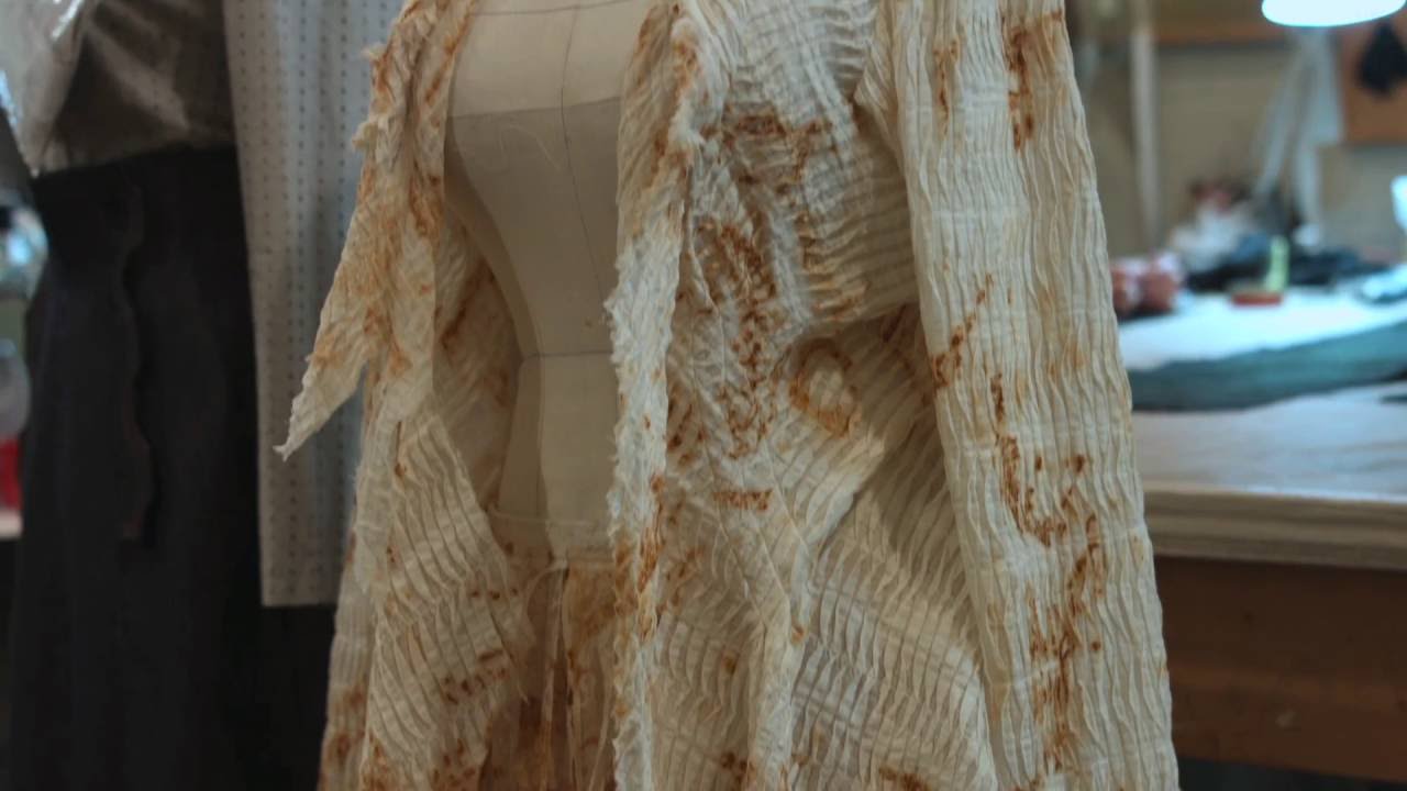 The Razor's Edge: Wardrobe