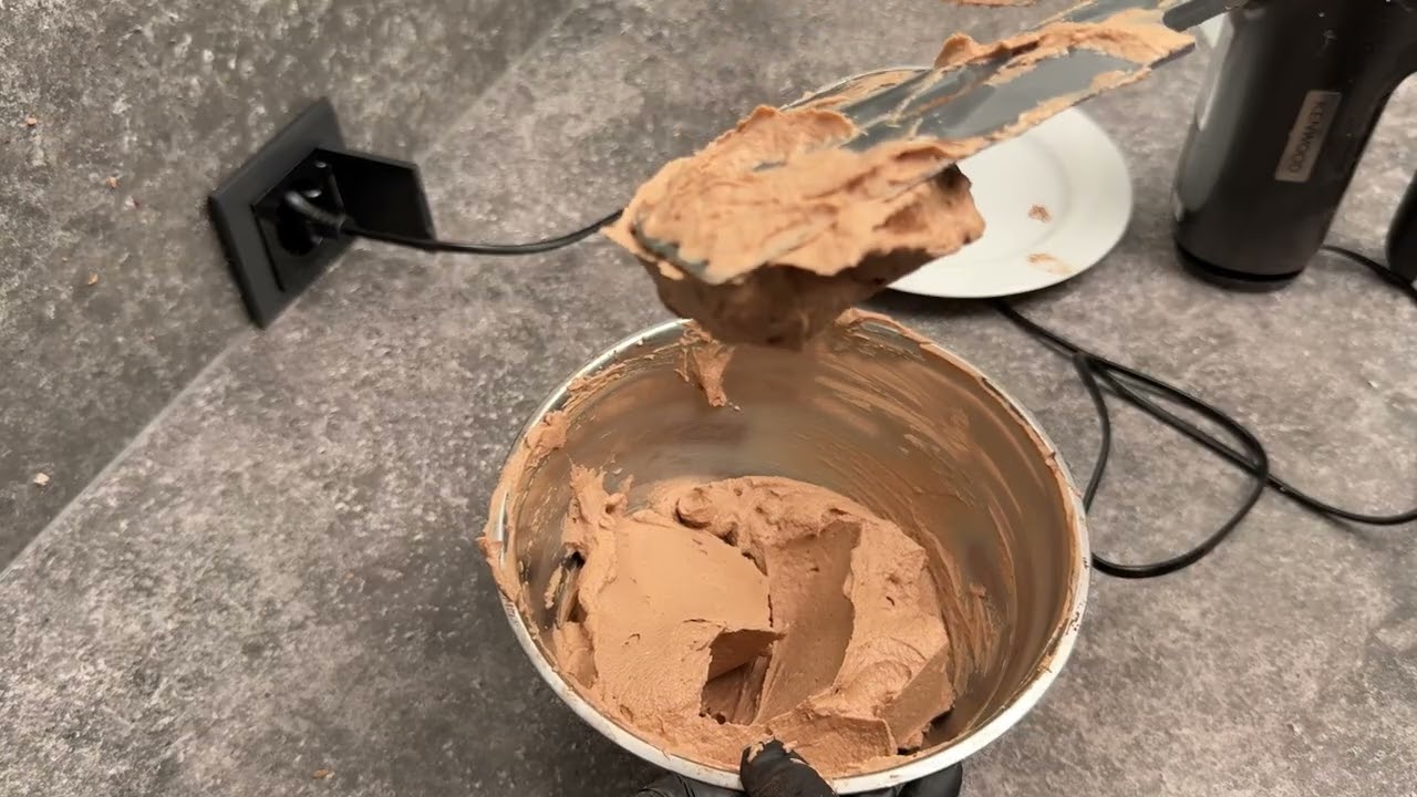 Frischkäse Buttercreme mit Kakao/Butter - Cream Cheese with cocoa