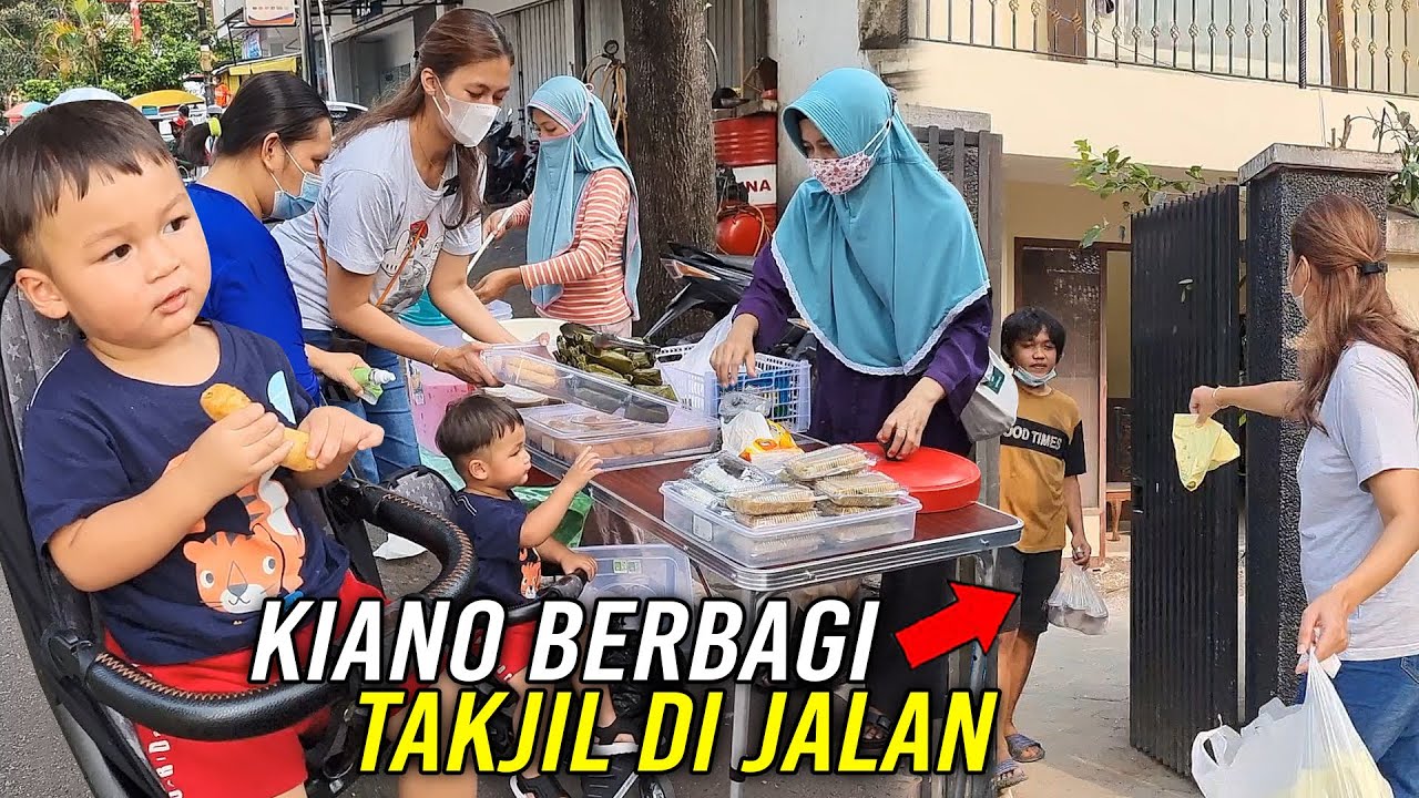 NUNGGU BERBUKA, KIANO BELANJA TAKJIL SENDIRI, TRUS DIBAGIIN KE ORANG ORANG ..