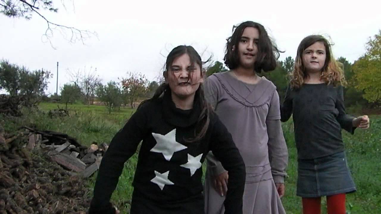 MAITIPS - TITELLES - Videoclip escolar - Pla de Manlleu