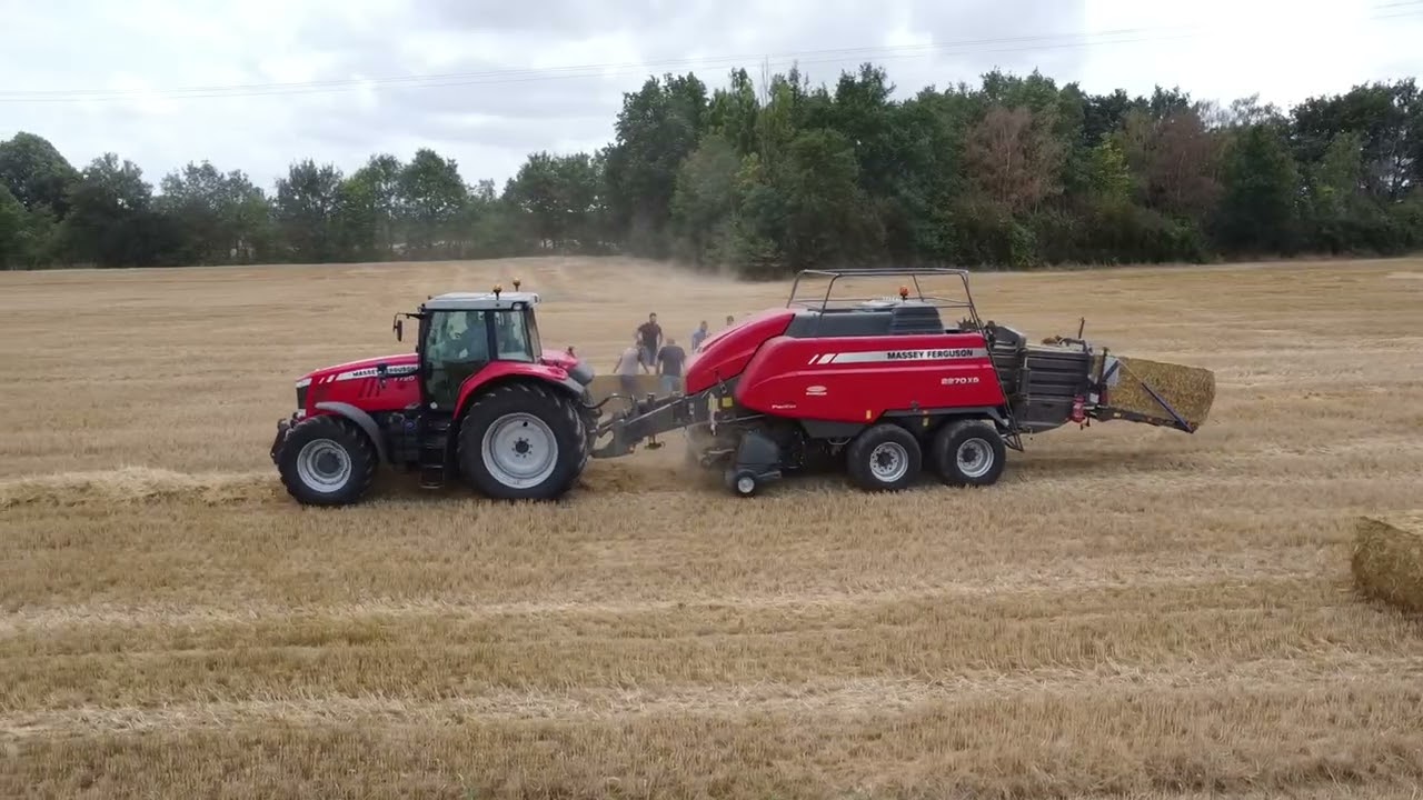 Démonstration presse cubique Massey Fergusson  2270 XD | MODEMA AGRI- MAV |