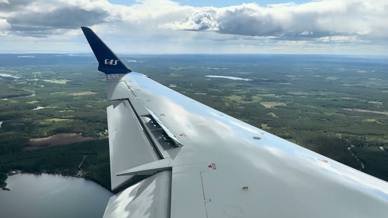 SAS (CityJet) CRJ-900 Landing Skellefteå [EI-FPX]