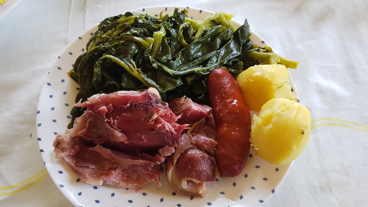 Así es el delicioso, Lacón con Grelos. Cocina Fácil. Galicia. Así lo cocina Abuela en casa.🧘‍♂️🧘‍♀️.