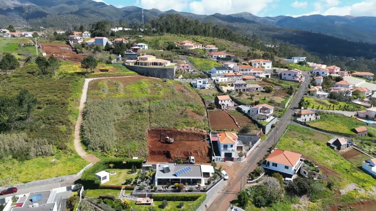 T3 Luxury Villa in Calheta Madeira Island 
