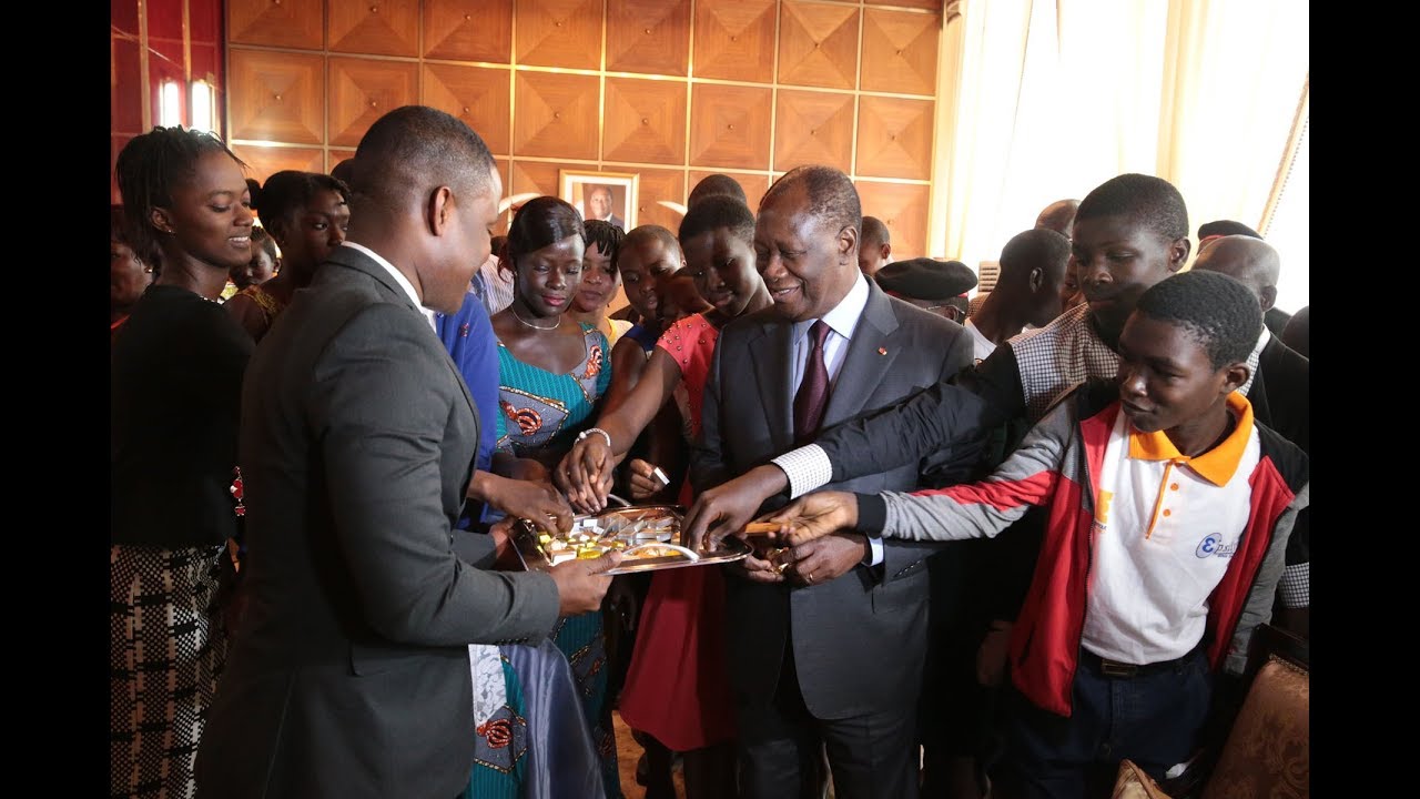 Les meilleurs élèves de Côte d’Ivoire visitent le Palais de la Présidence de la République