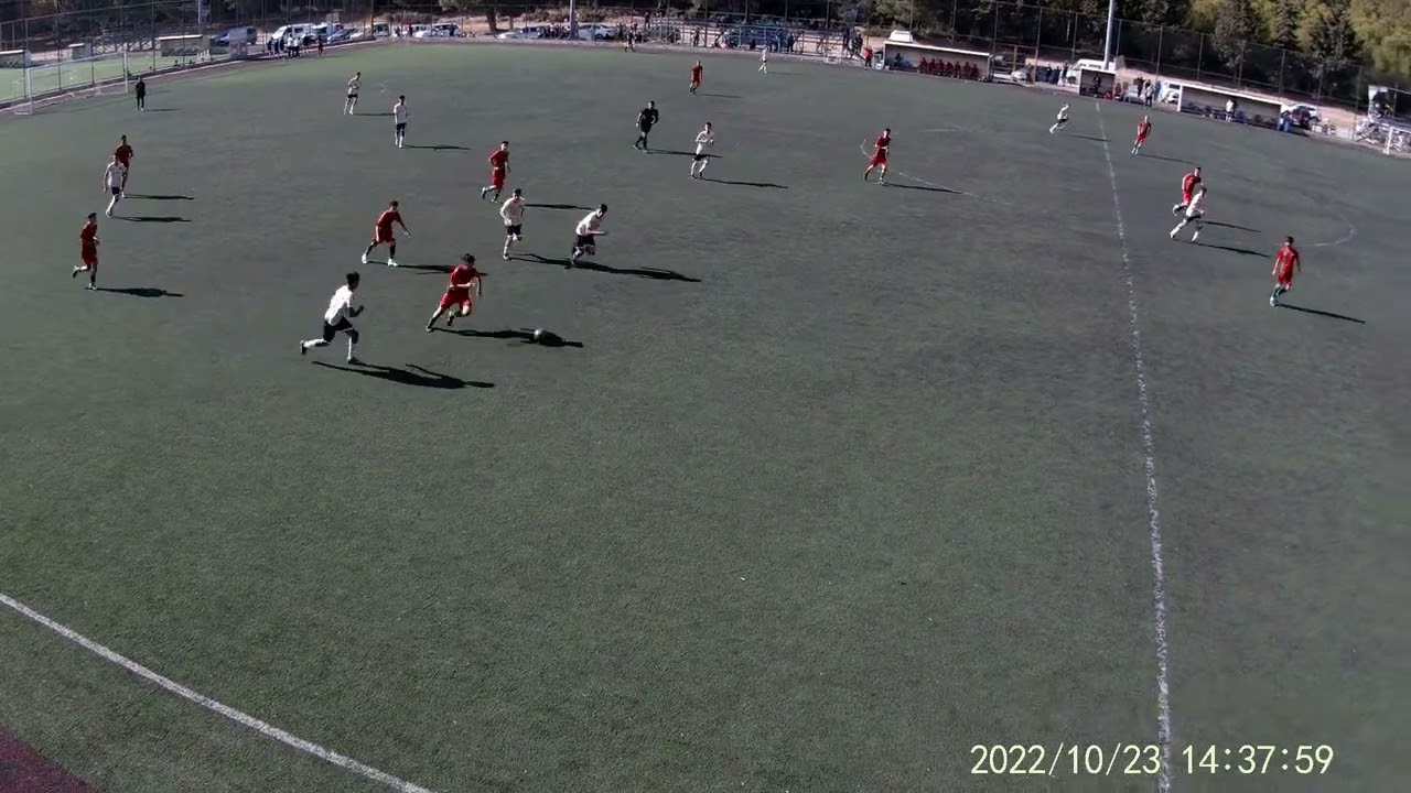 Kemal Emre Yalçın        Sağ Bek   NO:2