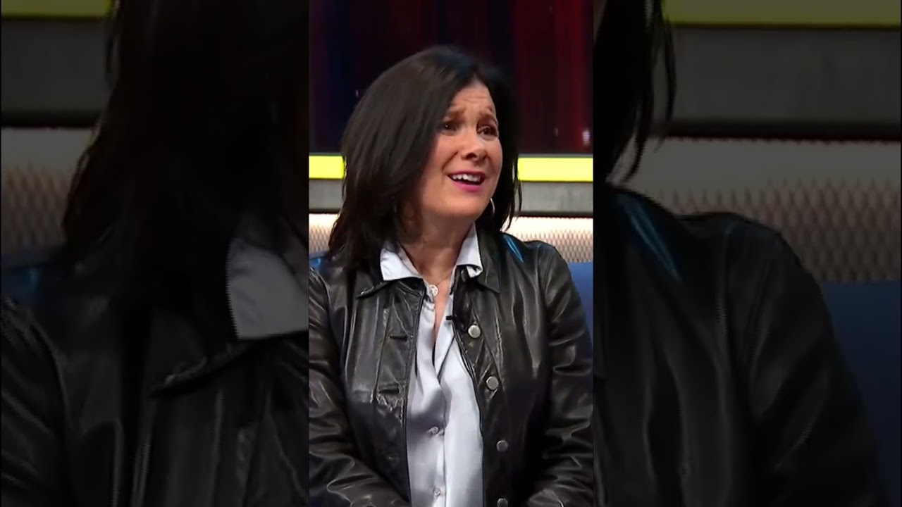 #MirnaSchindler fue enf&aacute;tica en dar su opini&oacute;n sobre la candidatura de #MacLuksic😦