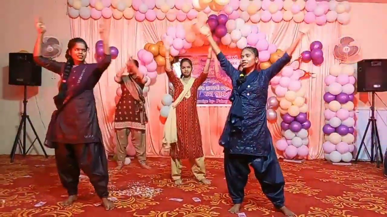 Badadinara Abhinandan Christmas dance Video #ycco #humansagar #christmasdance #bsimon