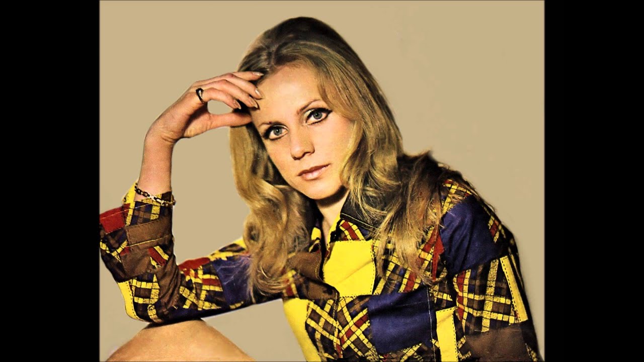 Staromódne spomienky - Eva Kostolányiová (2.11.1942 Trnava - 3.10.1975 Bratislava)