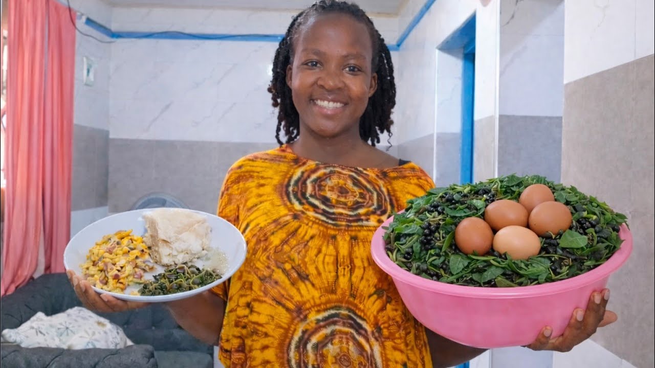 Creamy Spider Plant Vegetables & Scrambled Eggs | Easy Kenyan Lunch Recipe | Healthy African Food