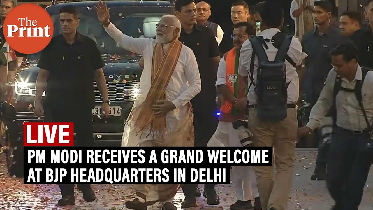 LIVE: PM Modi receives a grand welcome at BJP headquarters in Delhi