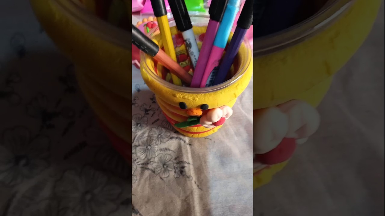 **“I Turned Clay Into a CUTE Pen Holder! 🐝✨ (So Satisfying!)”**