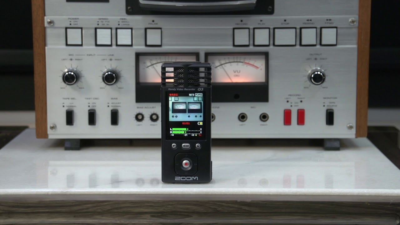 ZOOM Q3 Handy Video Recorder