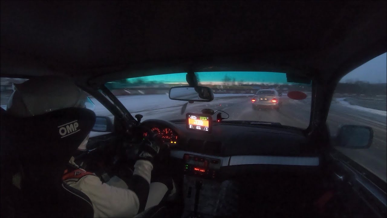 The eternal battle: RWD vs. 4WD/Quattro on ice ;-P