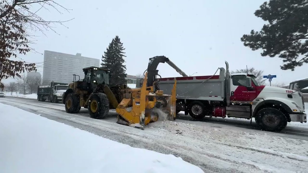 Awesome Snow removal operation in the neighborhood
