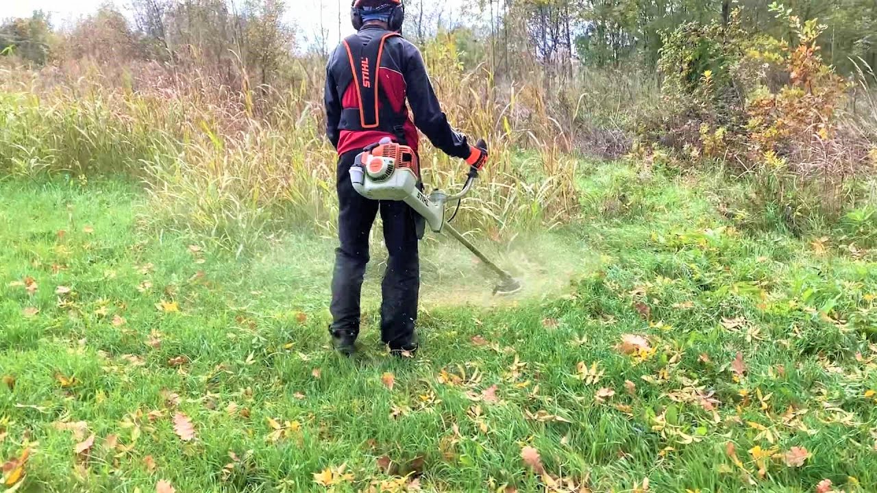 Stihl FS 460 C-EM grass mowing