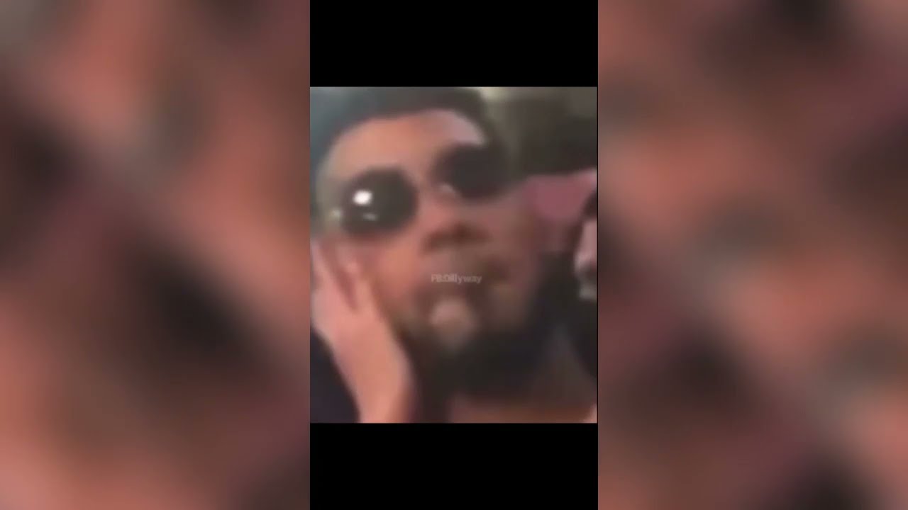 Anuel Esquiva El Beso de una Fan