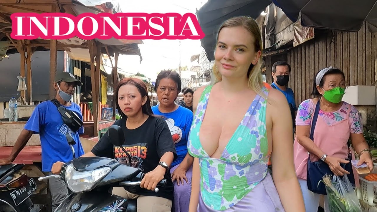 (5k) Real market in Jakarta, Indonesia. Where simplicity is simplicity September 6, 2024