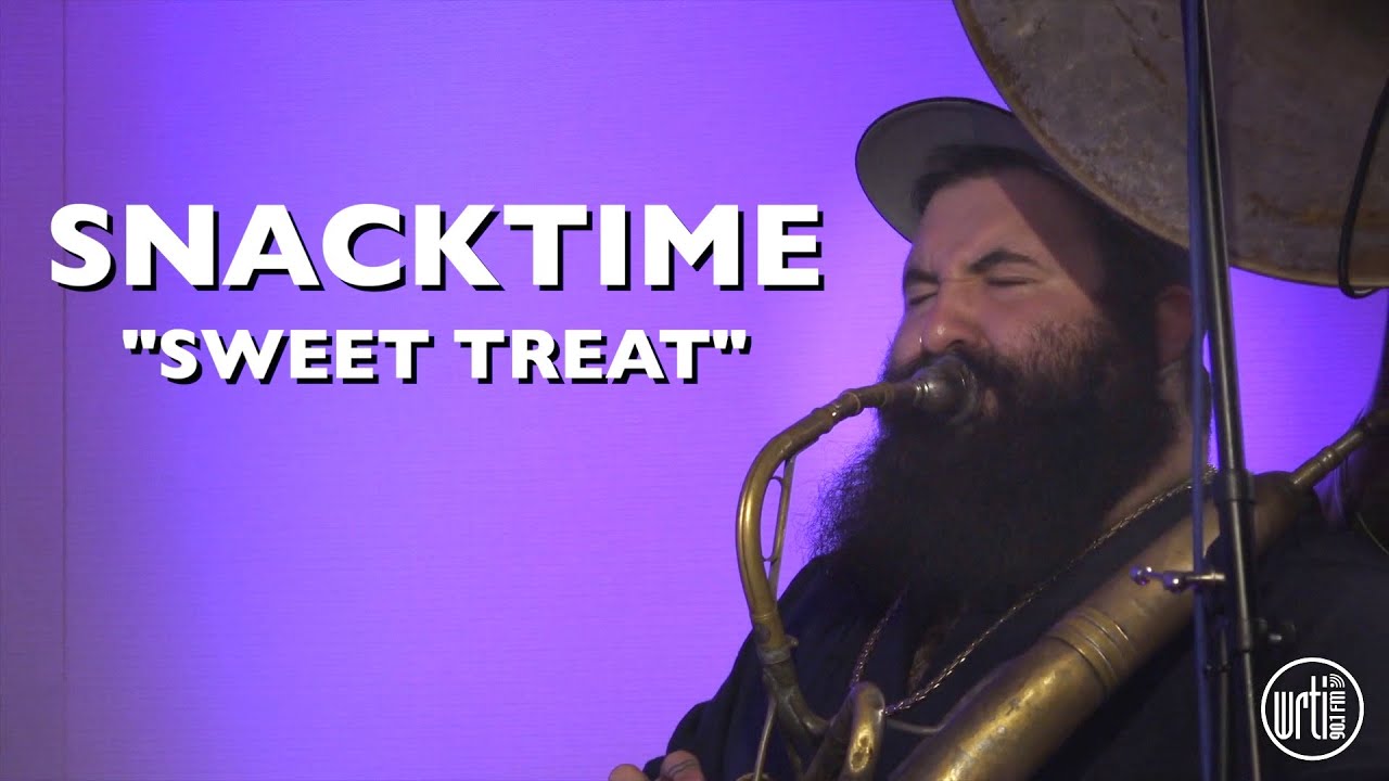 Snacktime performs 