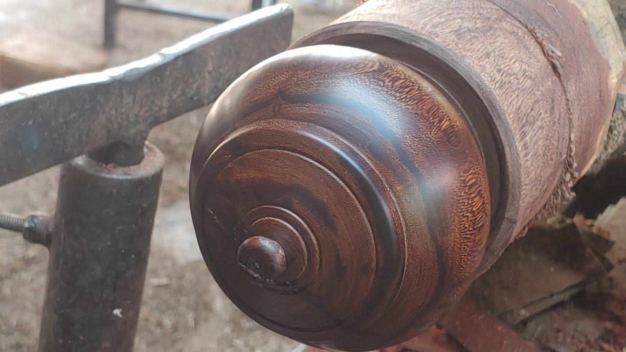 Wood turningidea woods#automobile #ihavethisthingwithplants #january24 #machine 