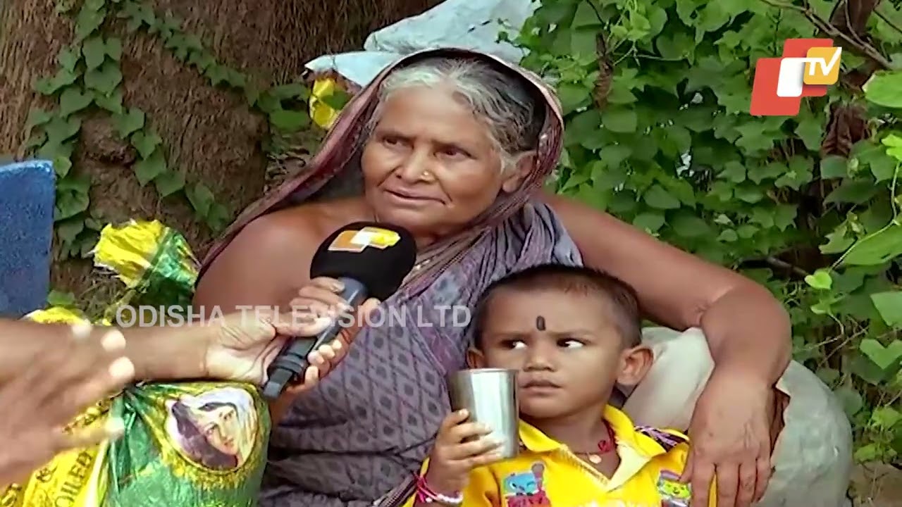 Odisha flood : Fire personnel busy rescuing stranded people in Jagatsinghpur village