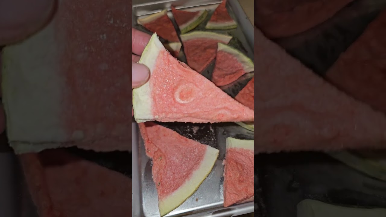 Freeze drying watermelon