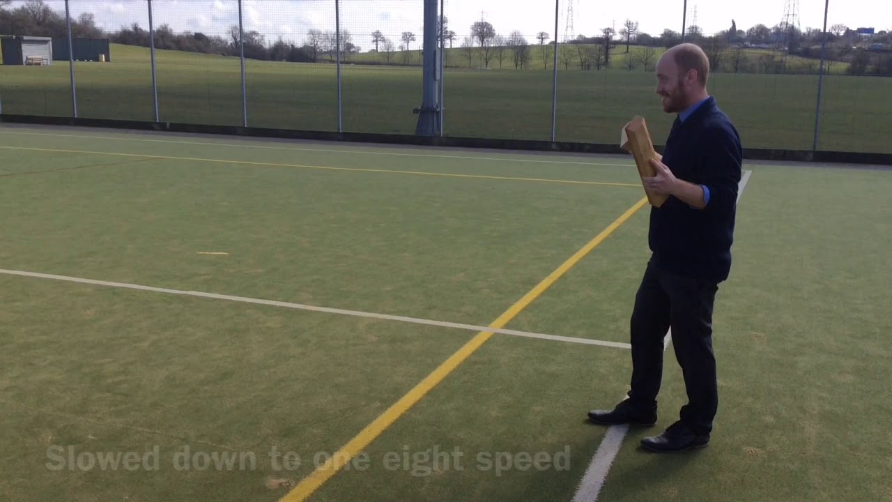 Measuring the speed of sound using a single echo