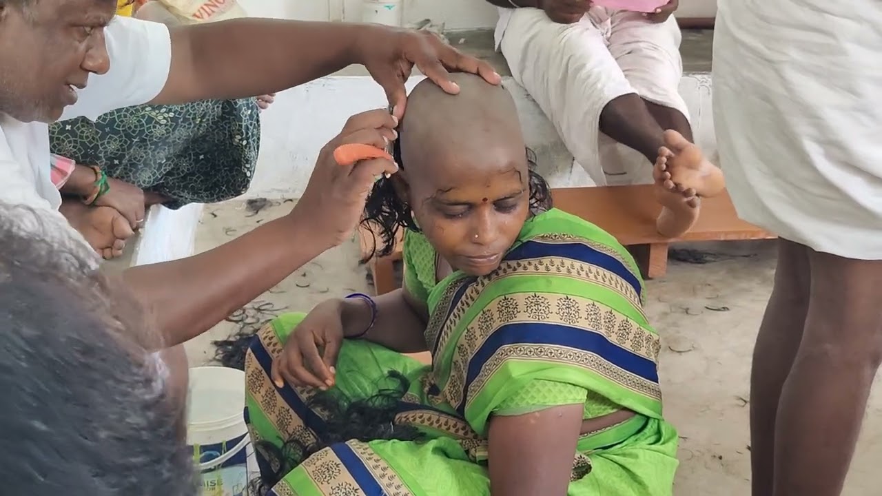 Green lady Short hair Headshave