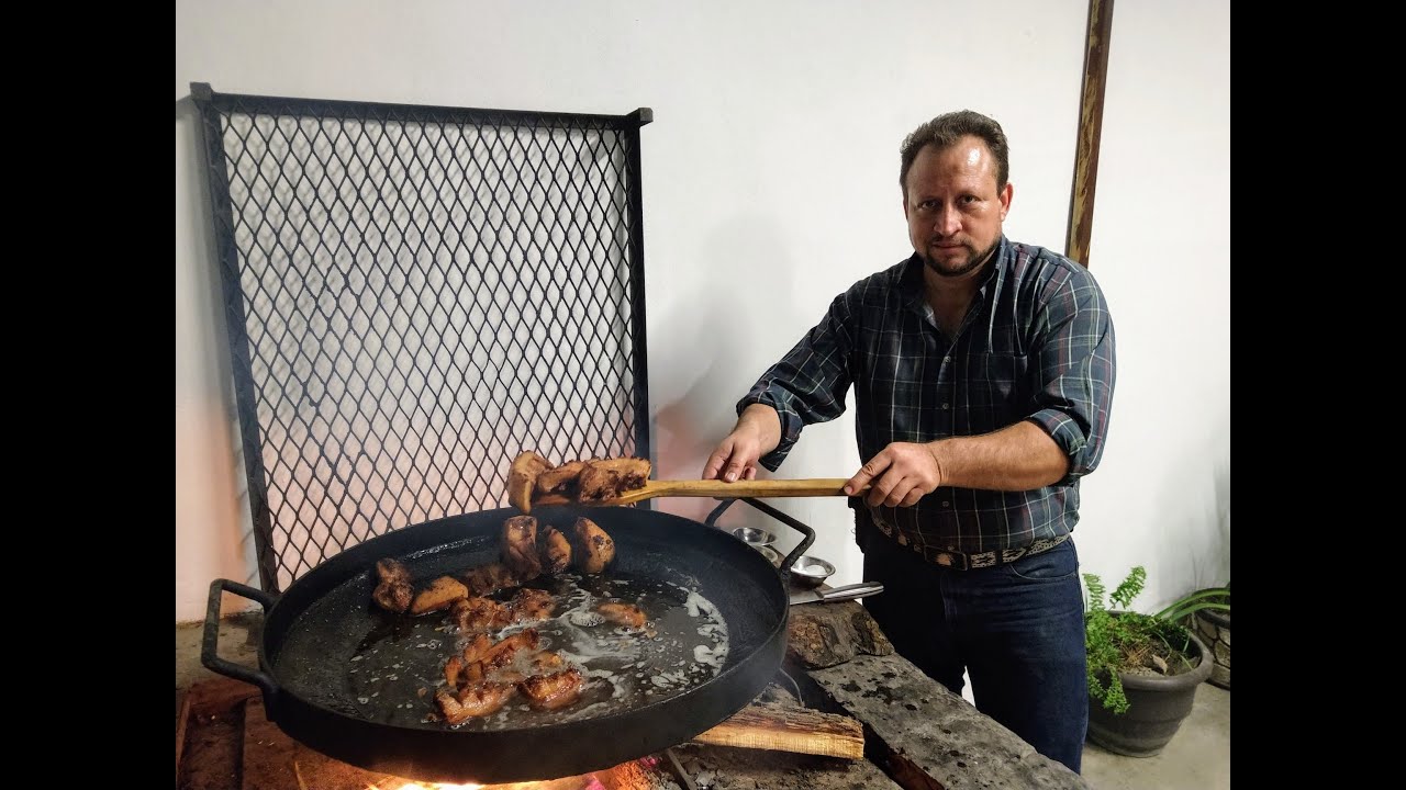Chicharon de cachete de cerdo